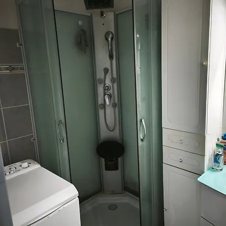 50 M2 Climatisé En Front De Mer, à 10m Appartement